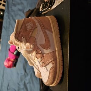 Nike Air Jordan High-Top Sneakers - White and Tan